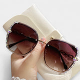 Lucie Elegantní Metalové Sluneční Brýle GradientníČočky