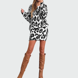 Jitka |  Elegantní šaty s Leopardím Vzorem