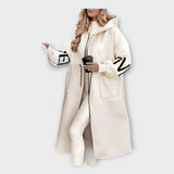 Karolína Sofistikovaná Dlouhý Kabát Moderních Detailů