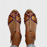 Raluca | Zlaté sandály s T-strap v multicolor provedení a přezkou